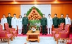Defense leader visits and congratulates units on Vietnamese Doctors’ Day